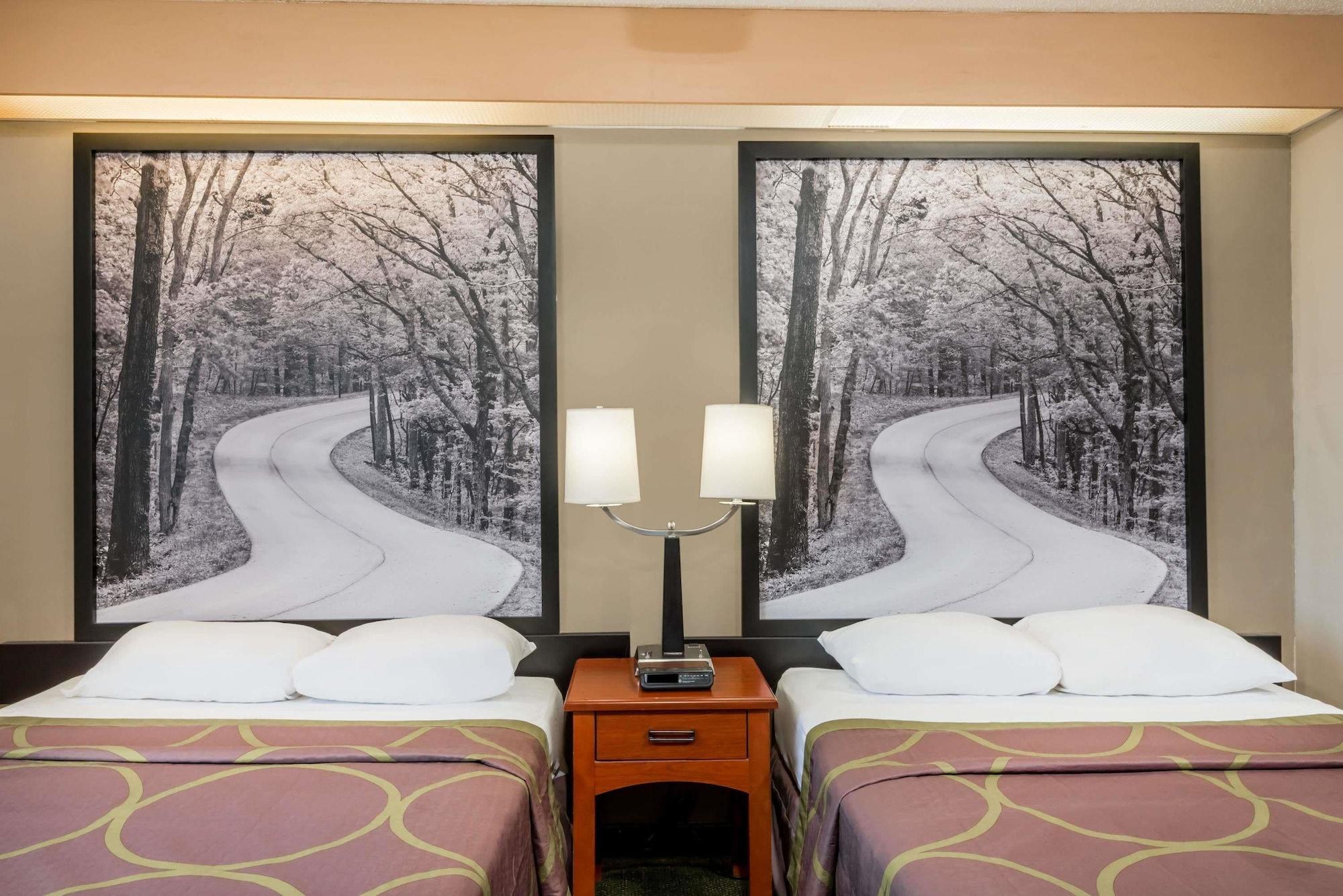 Hotel Super 8 By Wyndham Jasper Exteriér fotografie